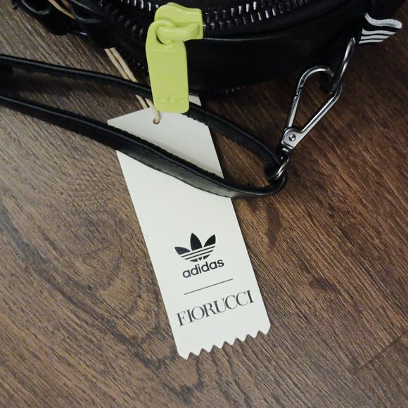 Adidas x Fiorucci Leather Mini Airliner Bag NWT RARE! - Picture 3 of 6